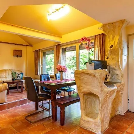 Hexenhaus Kleine Finka